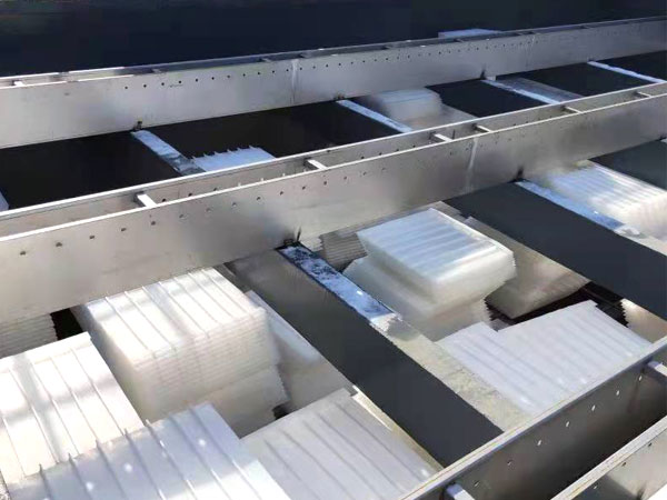 斜板填料施工現場